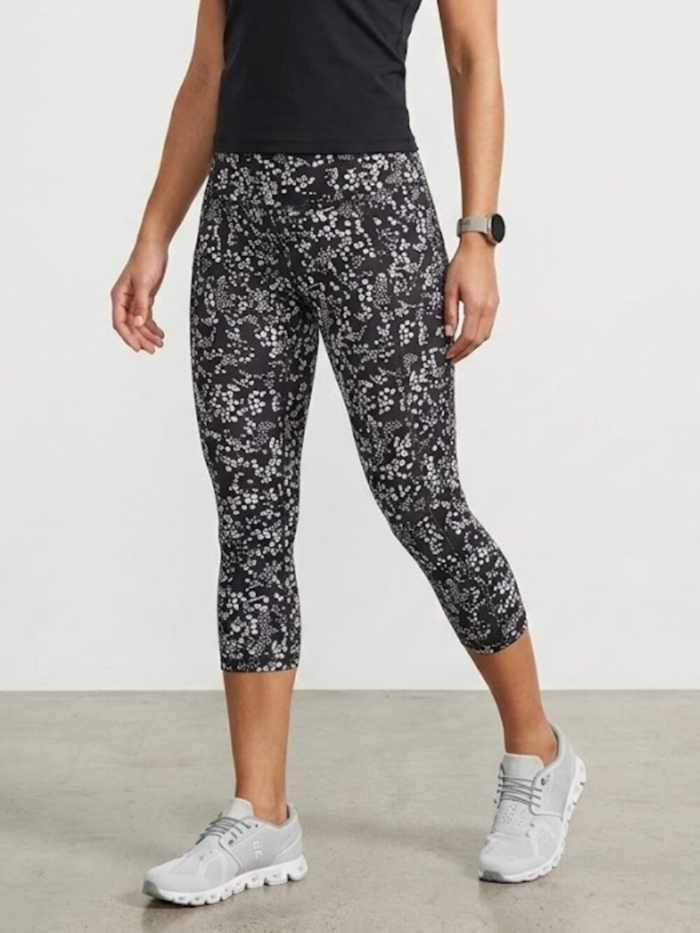 *3 FOR $9* Cropped Capri Length Elastic Waist Compression Pockets Tights legging